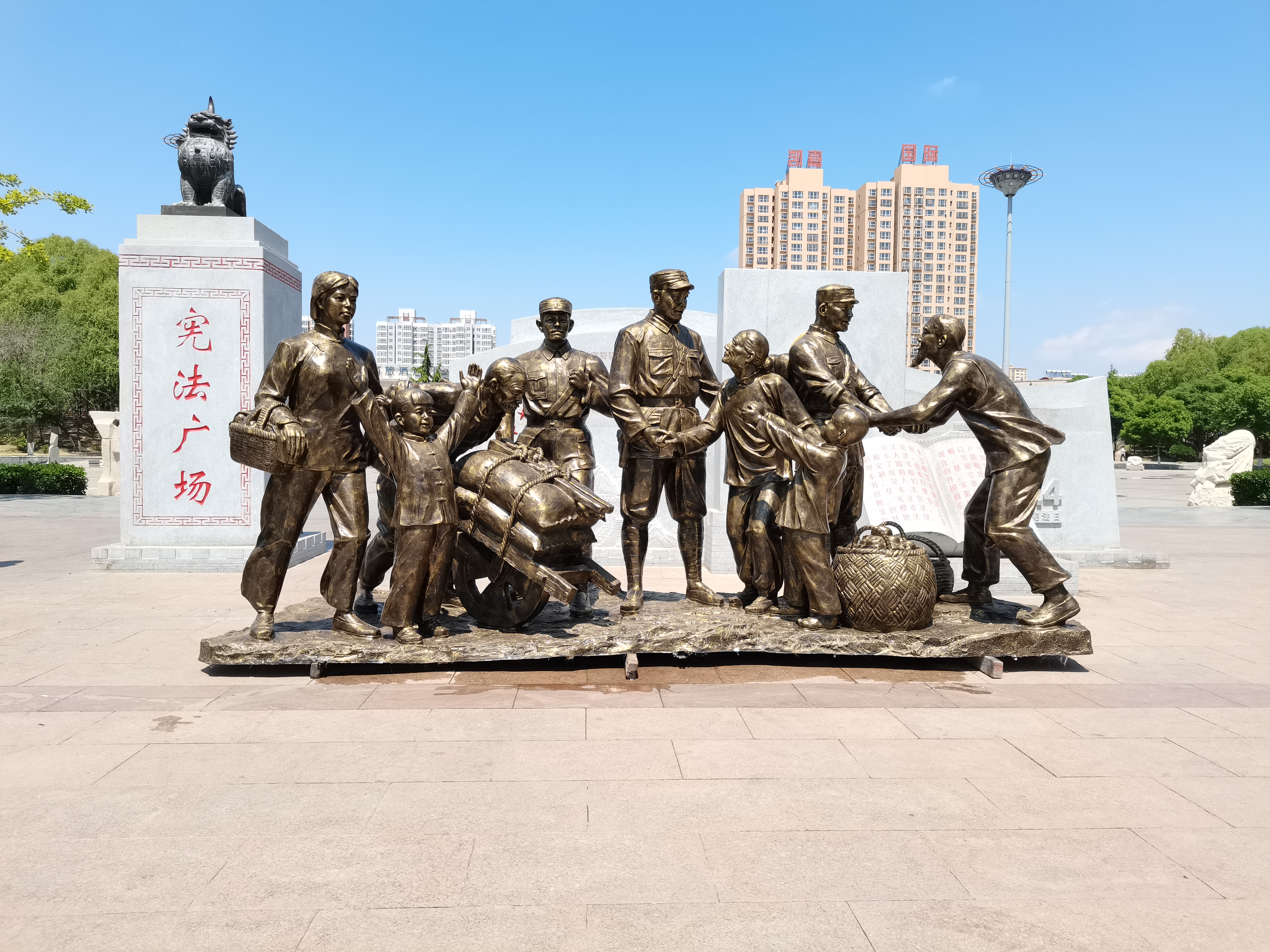 抗战纪念雕塑 玻璃钢人物雕塑制作厂家