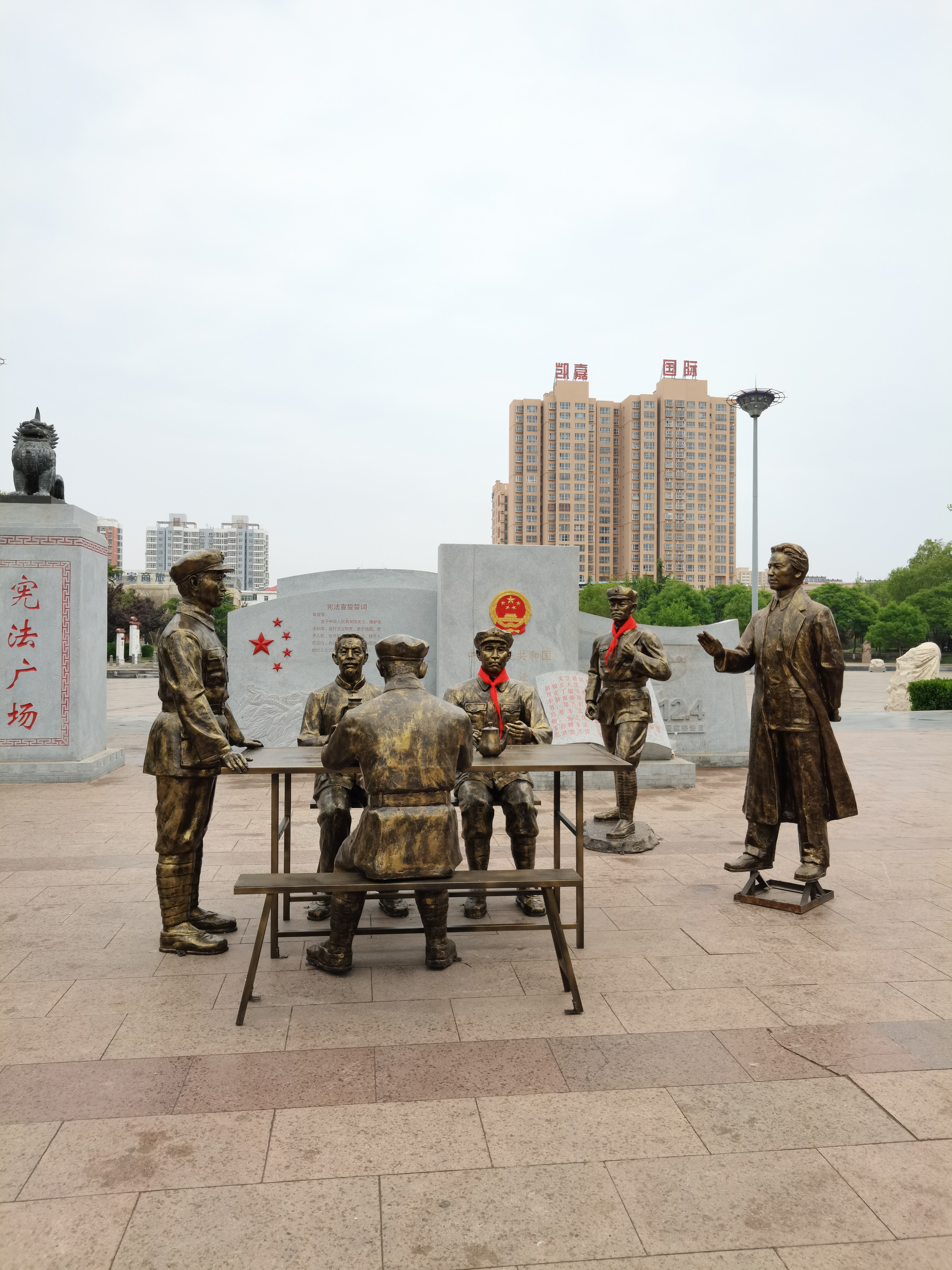玻璃钢仿铜雕塑制作 玻璃钢人物雕塑厂