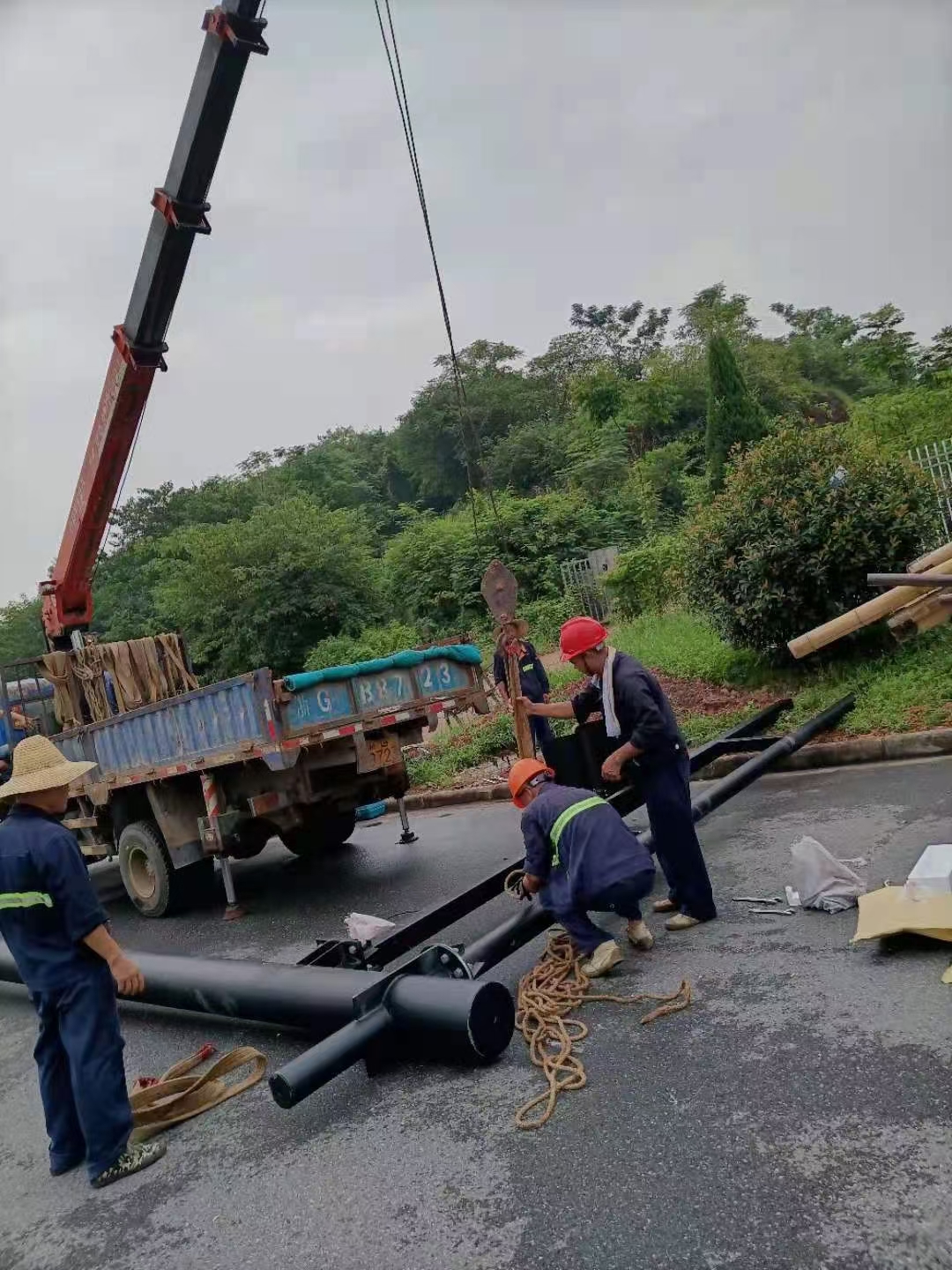 离石区8-200吨吊车租赁 广告牌吊装公司 吨位多出车快