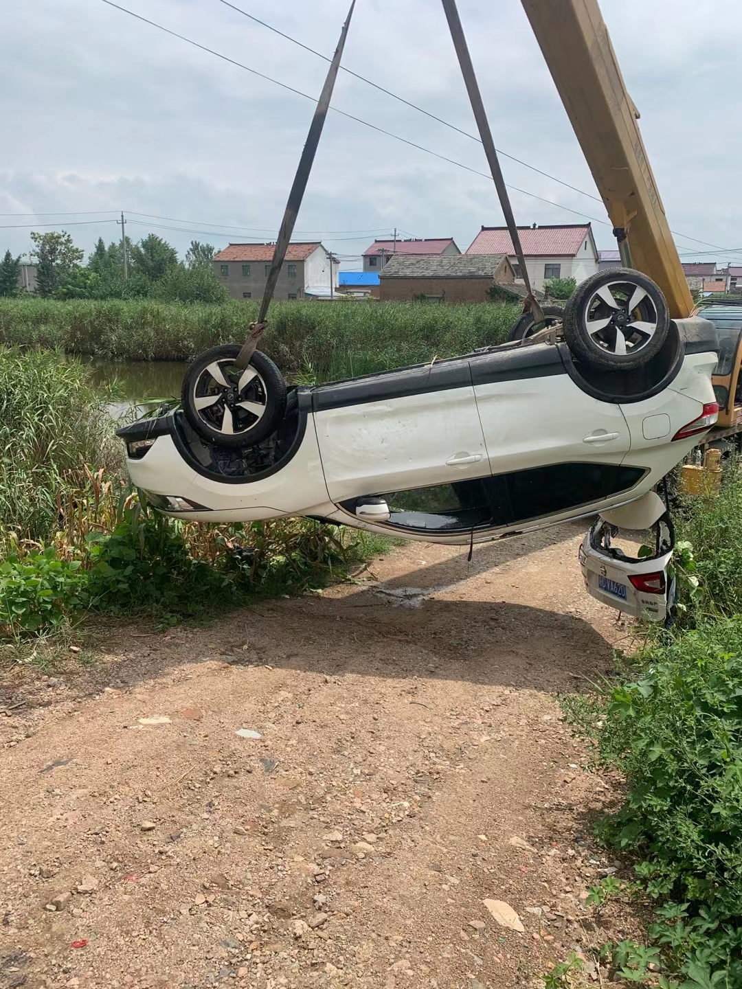 阳泉矿区设备吊装运输 8-260吨吊车出租报价 欢迎致电