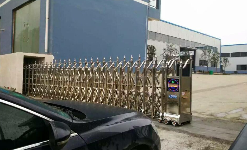 柳州大量供应电动伸缩门　不锈钢伸缩门定做厂家　直销