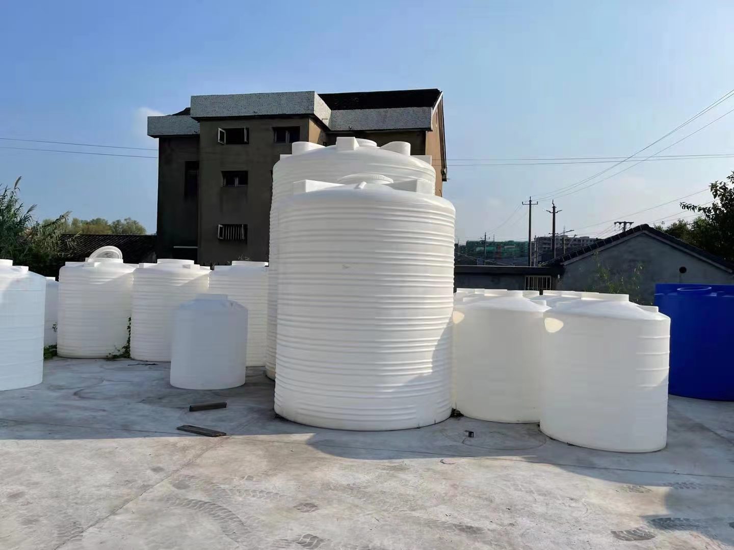 加厚塑料桶 水塔储水罐户外水箱超大号储水桶4/5/10吨PE搅拌桶