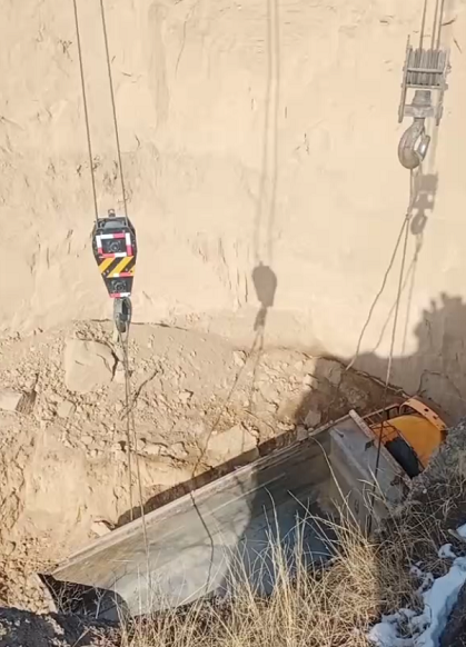 秀峰区吊车出租  秀峰区8-160吨吊车租赁 设备吊装安全
