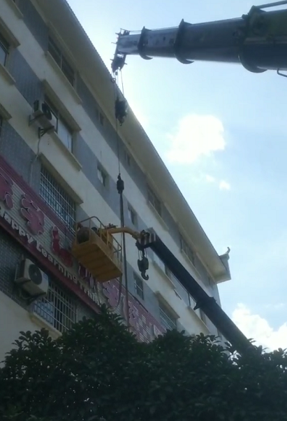 友谊县8-220吨吊车租赁价格 友谊县大小吊车型号均有 欢迎咨询