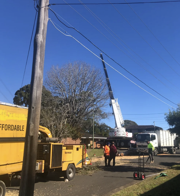 韶关市<em>机械设备</em>租赁 建筑施工吊车 8-100吨吊车出租