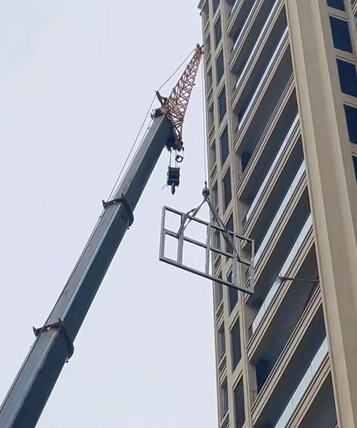 惠阳区100吨折臂吊汽车吊租赁  惠阳区吊车租赁