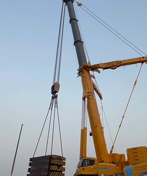 保康县8-3550吨吊车出租价格  保康县专业高空作业吊装