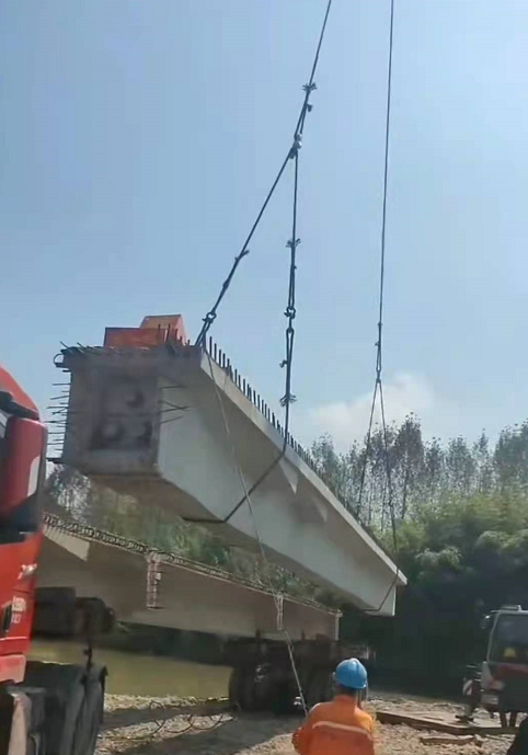 临猗县8-100吨吊车租赁 大型设备吊装运输 日租月租年租均可