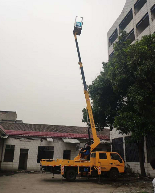 双滦区8-300吨吊车出租 双滦区折臂吊、汽车吊租赁价格 24小时服务