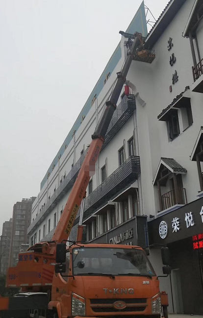 梁子湖本地吊装运输服务公司 梁子湖8-500吨吊车出租价格