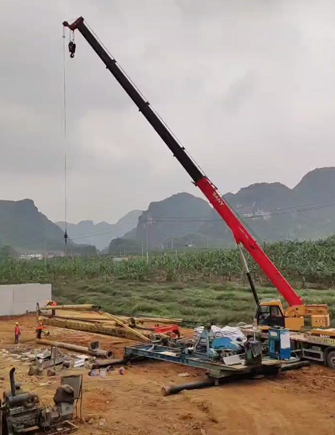 卢氏县8-500吨吊车出租 卢氏县厂房吊车搬迁搬运 24小时服务