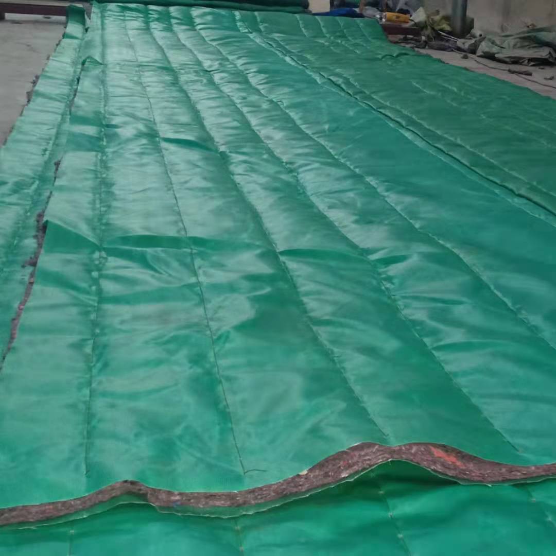   防火保温被耐用耐高温隔热阻燃工程桥梁混凝土公路养护防冻防潮岩棉被