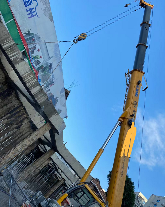 连云区8-160吨吊车出租 风电吊装安装公司 来电咨询报价