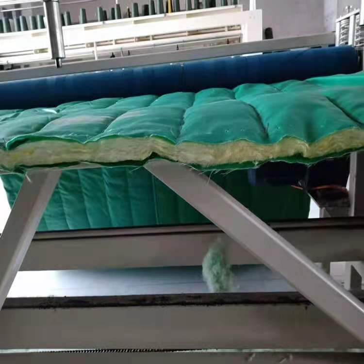   工程公路养护建筑施工加厚保温棉被   养殖防火保温棉被