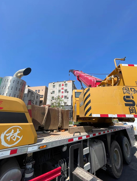 泰兴市8-200吨汽车吊租赁 重型机械吊装 价格实惠