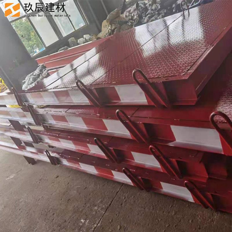 颜色定制卸料平台 悬挂式卸料平台 可拆卸卸料平台 建筑工程卸料平台 厂家直销