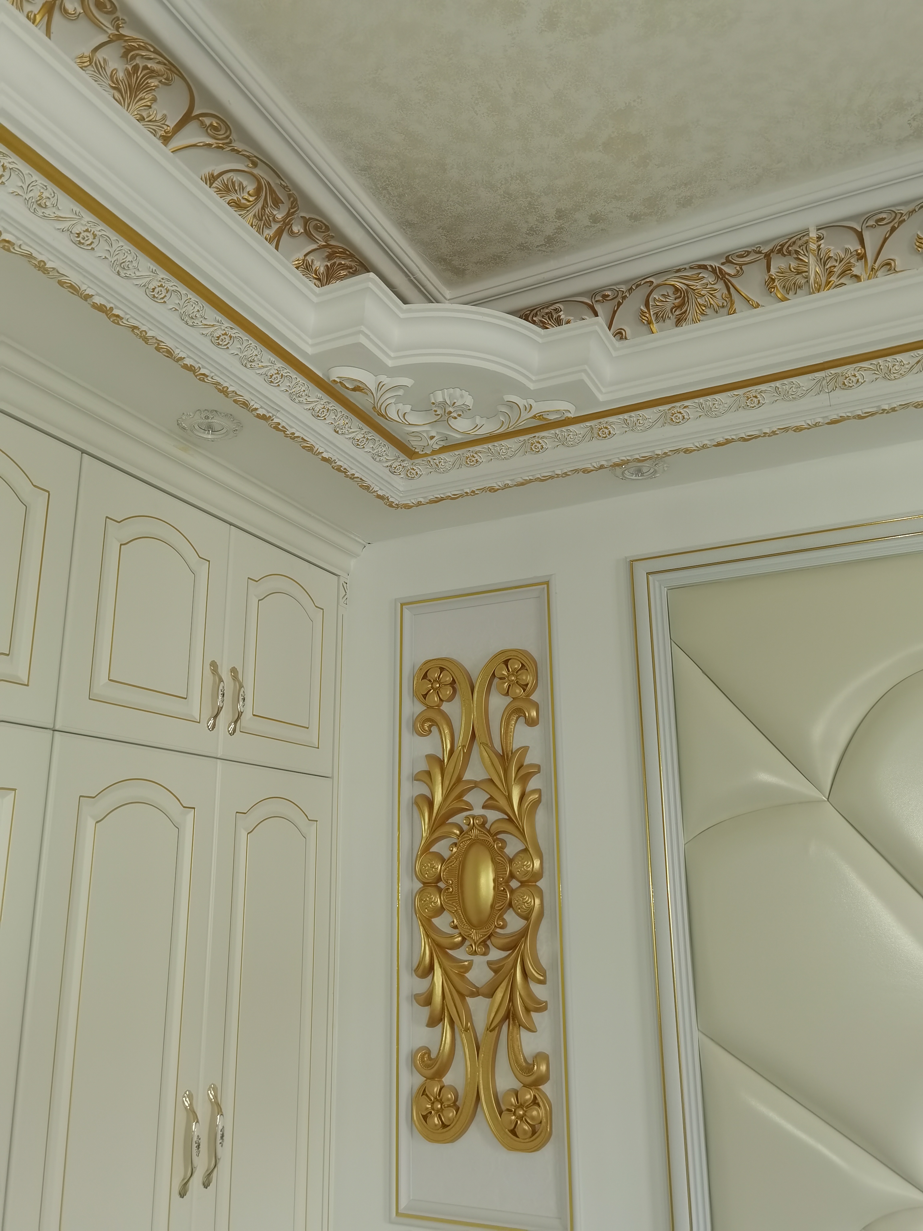 9×9cm仿金箔手机滴胶用金箔天花装饰用不起卷金箔金梓