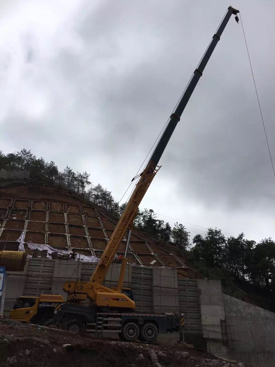 宽城区8-80吨吊车出租 钢筋吊装倒车服务 欢迎来电咨询