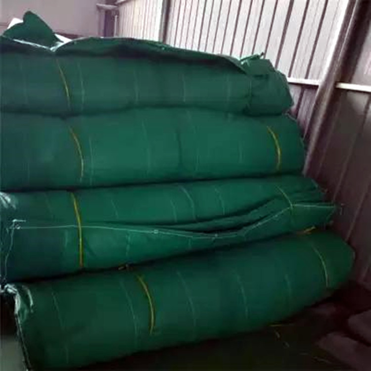 沈阳大棚保温被   蔬菜种植防雨雪保温被公路养护桥梁施工工程棉被三防布材质     