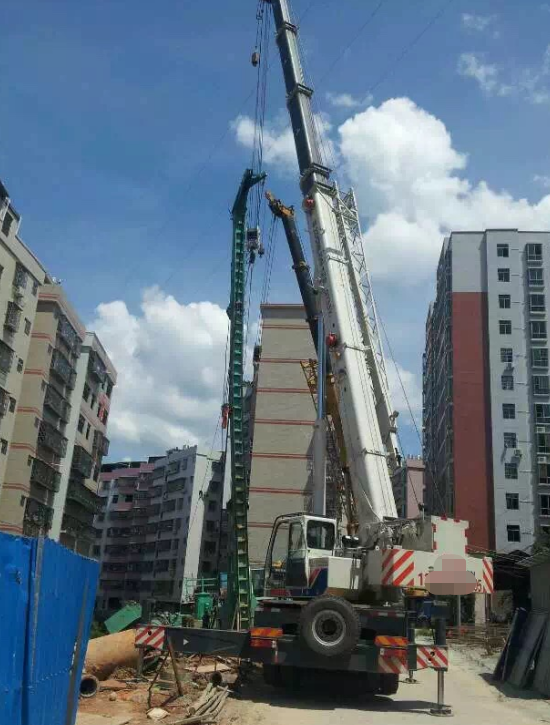 瓦房店市8-260吨吊车出租电话 地磅吊装安装 日租月租报价