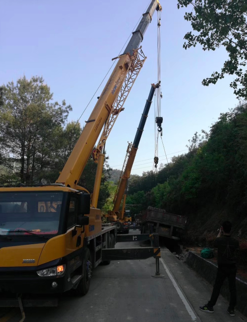 敦化市8-160吨吊车出租价格 道路救援电话 日租价格实惠