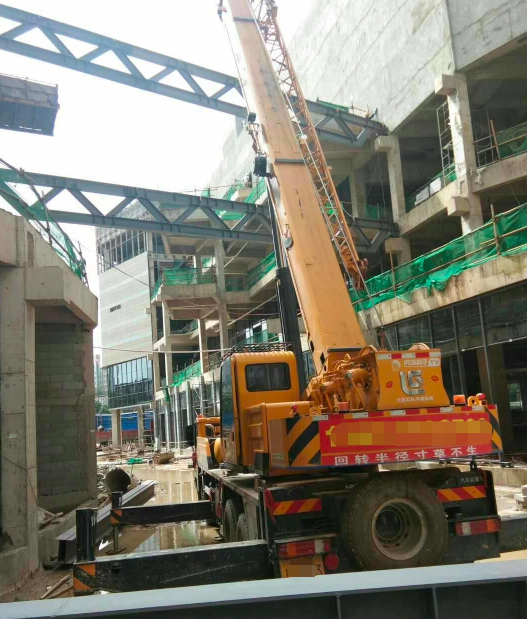 安图县8-220吨吊车租赁 重型设备移位 吨位多出车快