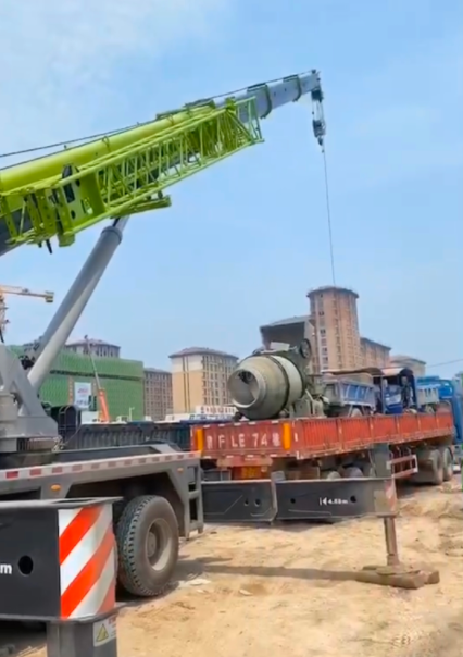 秦淮区8-130吨吊车出租价格 设备高空吊装 价格咨询