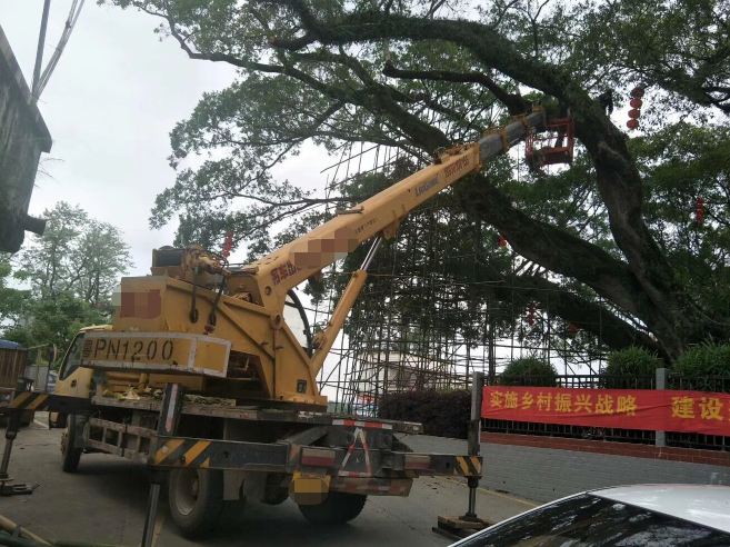 池北区8-100吨吊车出租价格 随车吊出租电话 价格实惠