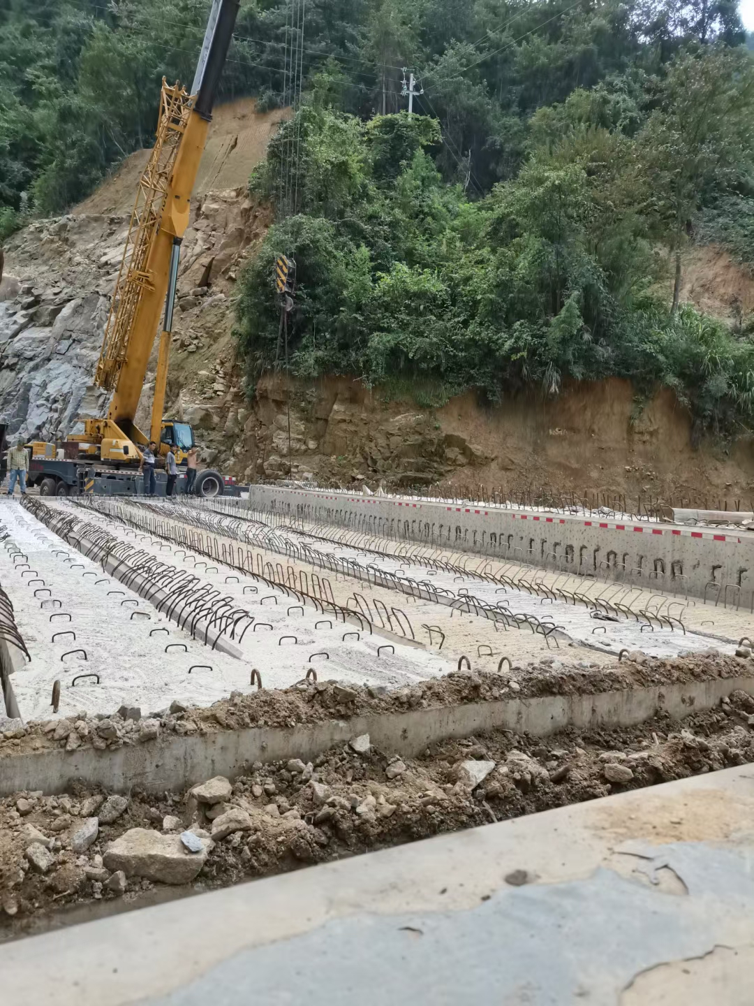 仪征市16-300吨汽车吊出租 搬运安装设备 起重队电话