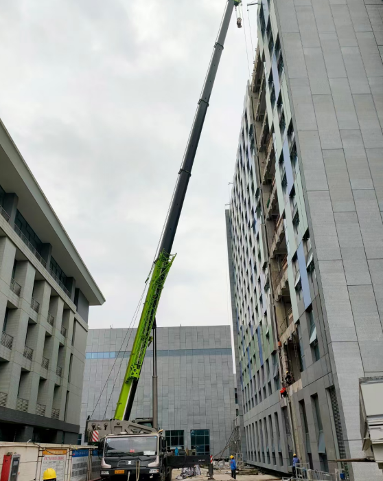 阜宁县16-300吨汽车吊出租 大件吊装运输 吨位多出车快