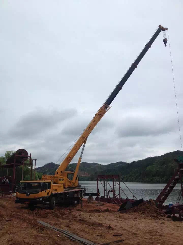 港闸区16-300吨汽车吊租赁 道路救援电话 日租价格实惠