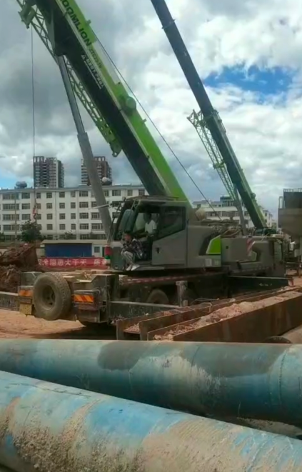 建昌县8-100吨吊车出租电话 设备吊装运输 日租月租费用