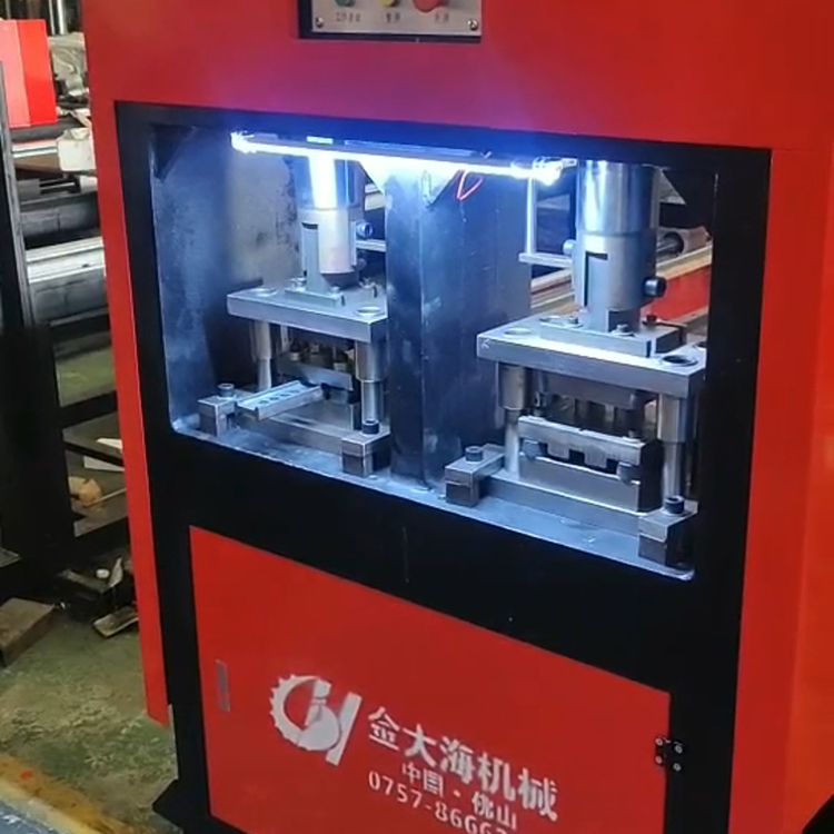 铝合金冲孔高效率，操作简单方便