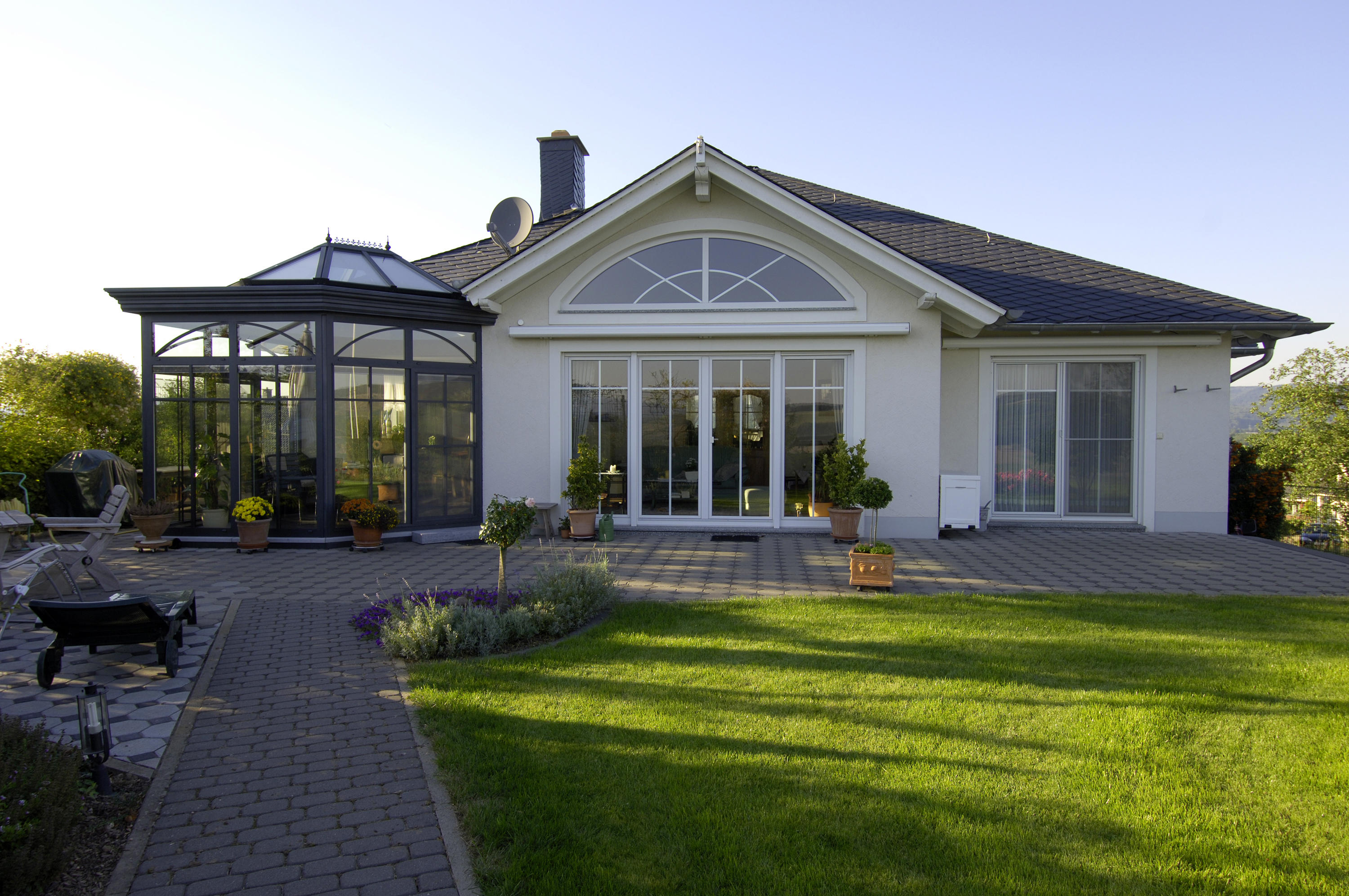 西安玻璃阳光房制作 别墅阳光房安装