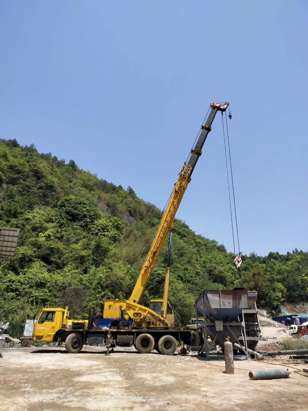 岷县吊车出租  岷县8-100吨吊车租赁  价格合理
