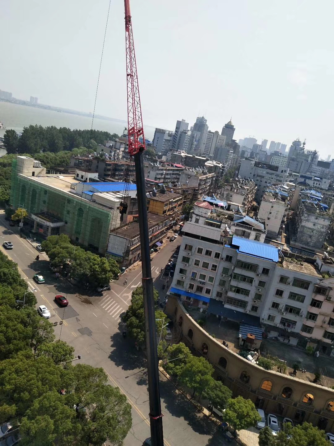 丽江市8至200吨吊车出租 重型设备移位报价 欢迎来电咨询