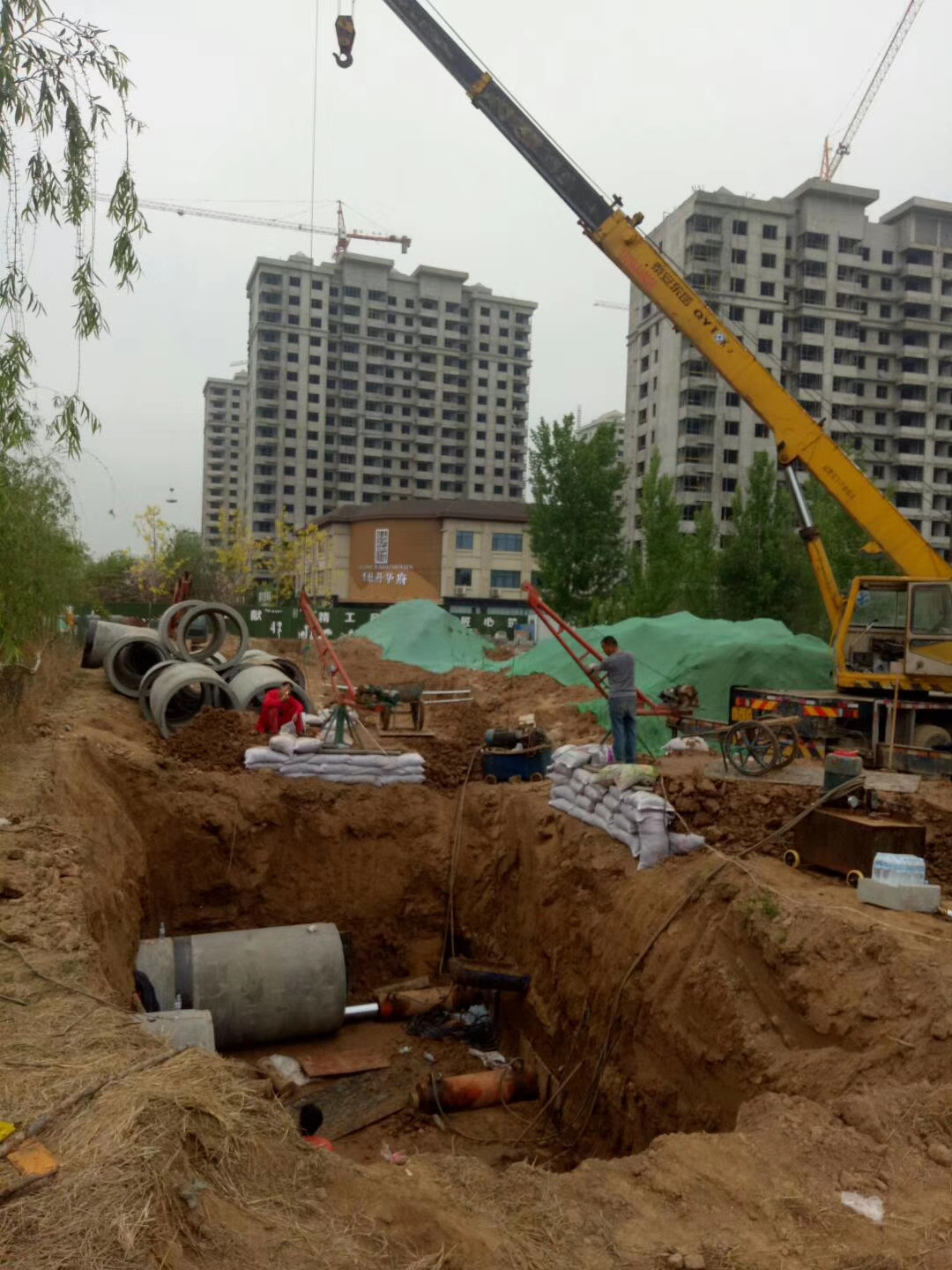 樟树市8-220吨吊车出租公司 设备吊装运输 台班费咨询