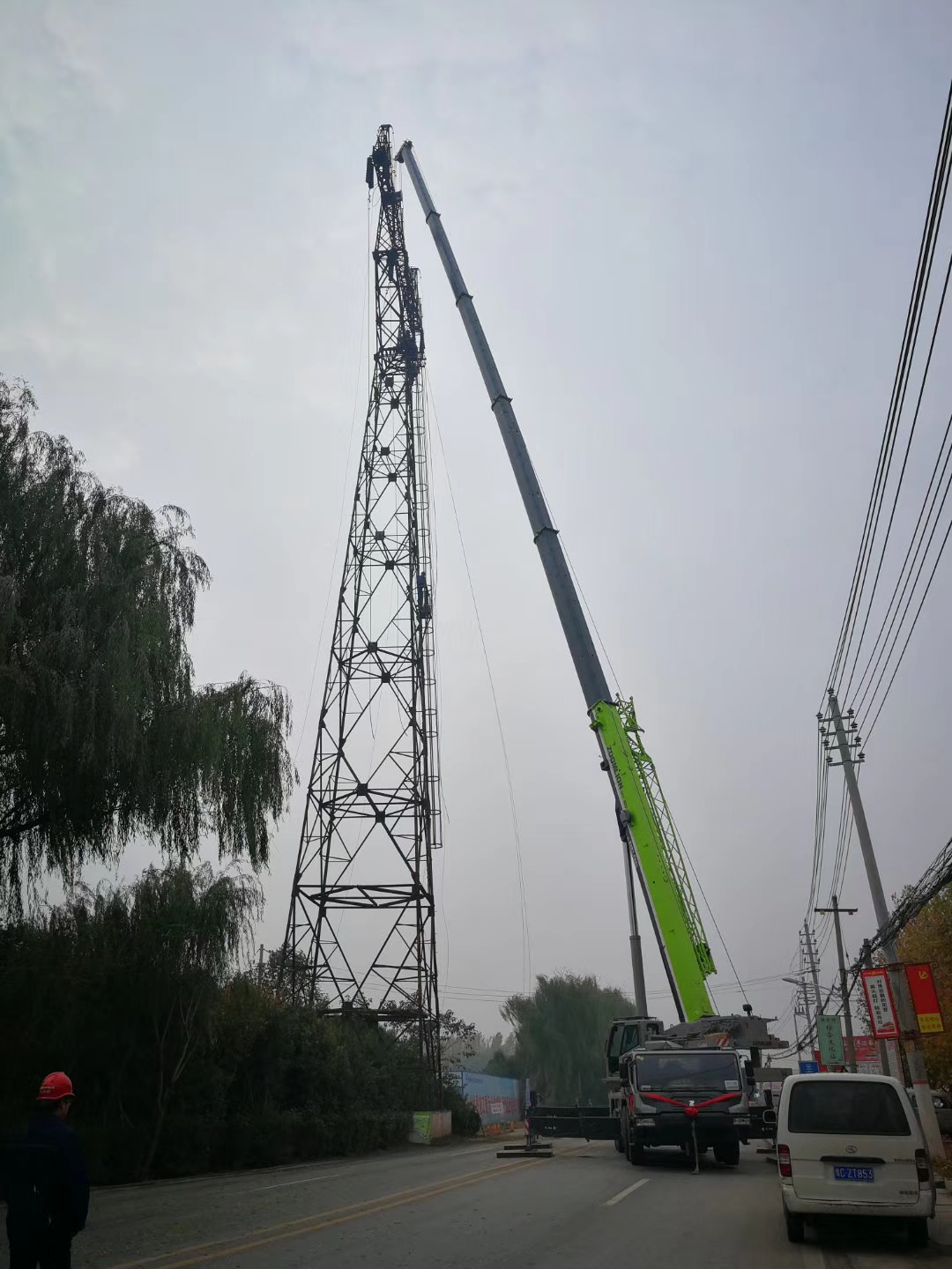 红河州16-260吨汽车吊出租 电厂设备吊装公司 设备多出车快