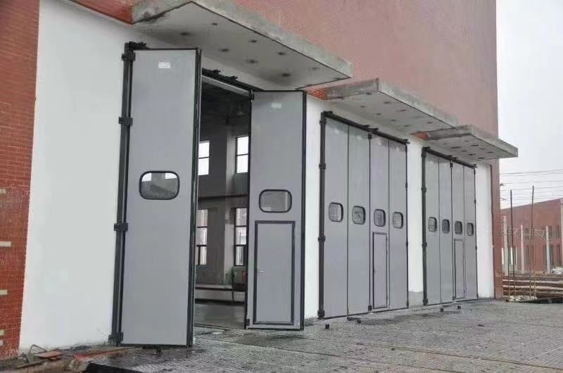 金属门窗在现代建筑中的革新与应用