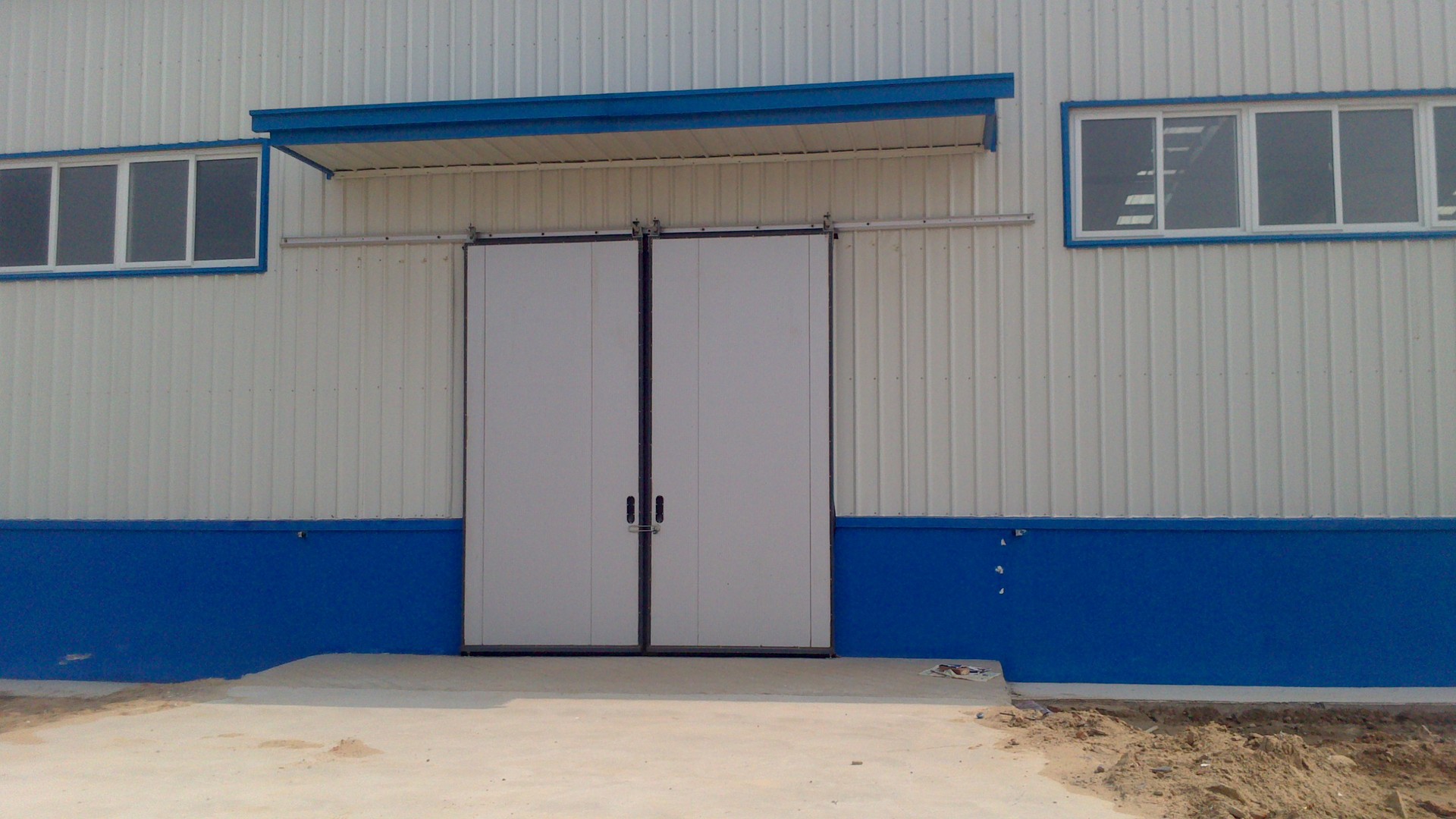 柳州供应电动工业平开门自动门