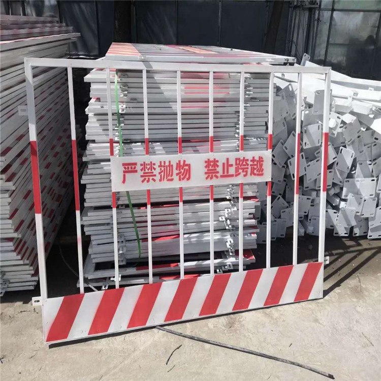 久皓  北京临时基坑护栏费用工地铁皮围栏