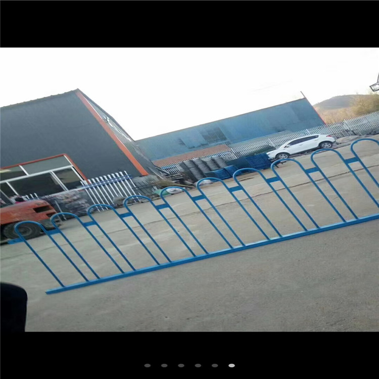 久皓 定做商场用道路护栏 费用市政移动护栏