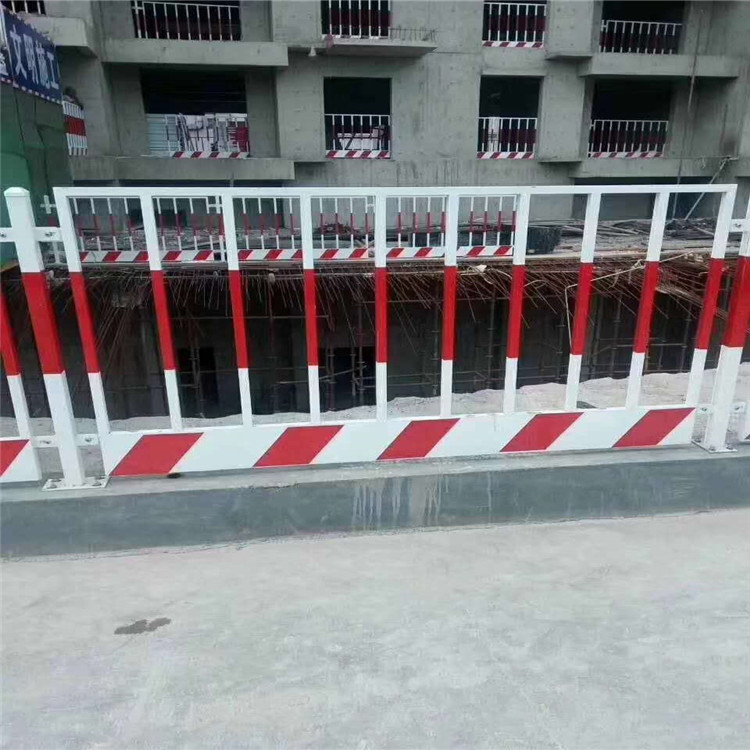 久皓  建筑基坑护栏库存厂家蓝色网片护栏