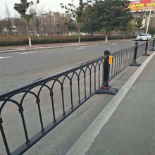 久皓 定做商场用道路护栏 款式多样市政道路护栏