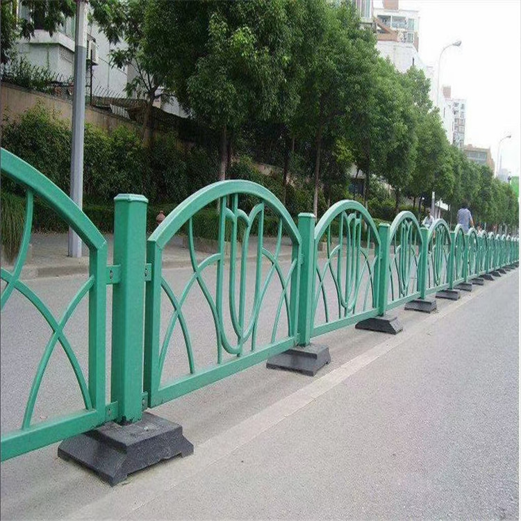 久皓 定做道路护栏 款式多样市政道路护栏