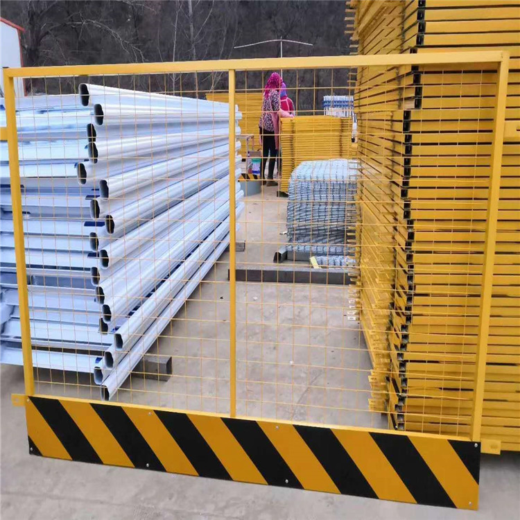 久皓  建筑基坑护栏批发商工地铁皮围栏