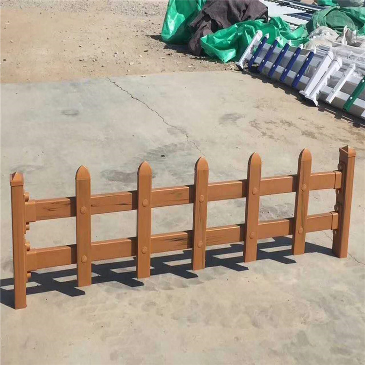 供应园艺绿化防护栏优惠价格  久皓庭院草坪护栏