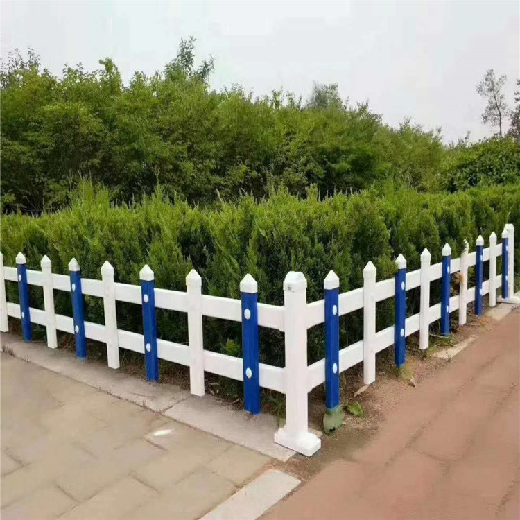库存花池围栏网费用  久皓PVC草坪护栏