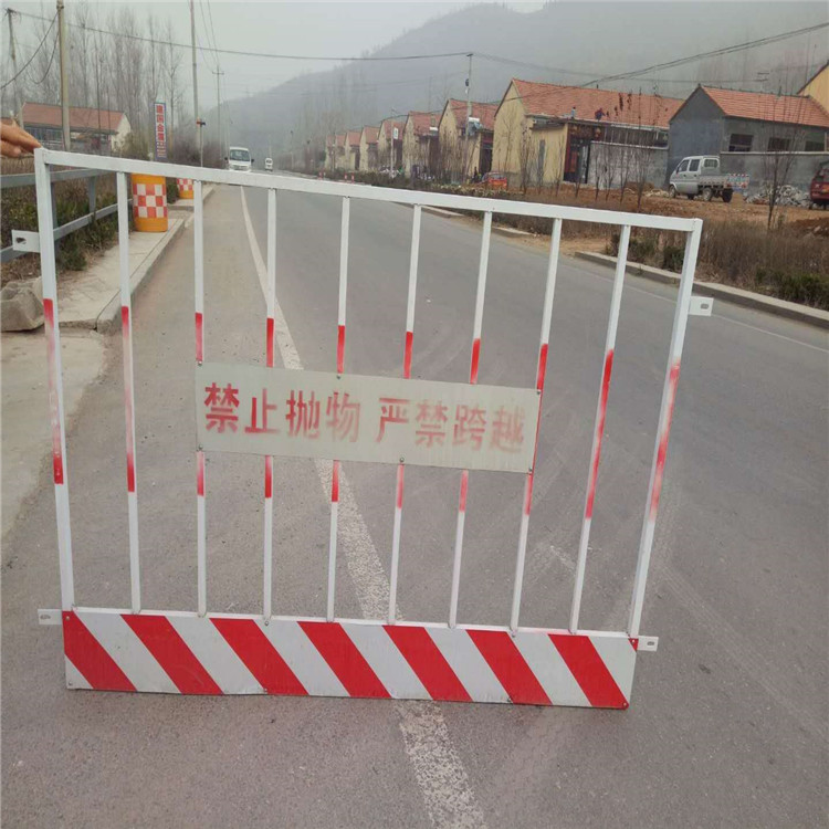 久皓  施工安全移动围栏费用工地铁皮围栏