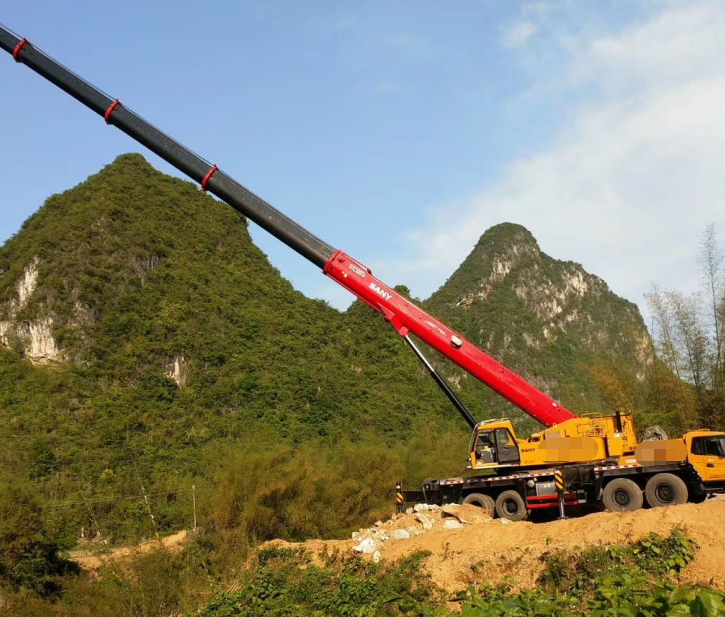 铅山县8-220吨吊车出租电话 桥梁吊装电话 台班费用咨询